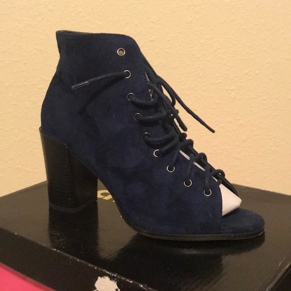 String up Bootie